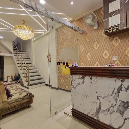 Hotel Chhavi ウッジャイン エクステリア 写真