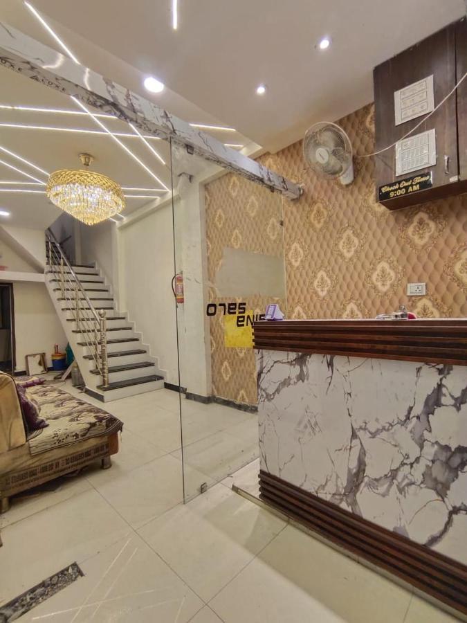 Hotel Chhavi ウッジャイン エクステリア 写真